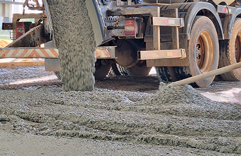 Você sabia que a resistência do concreto aumenta com o tempo?
